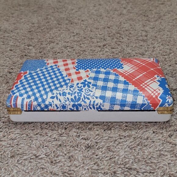 Vintage Mele Jewelry Traveling Hard Case Hardshell Earrings - Picture 4 of 7